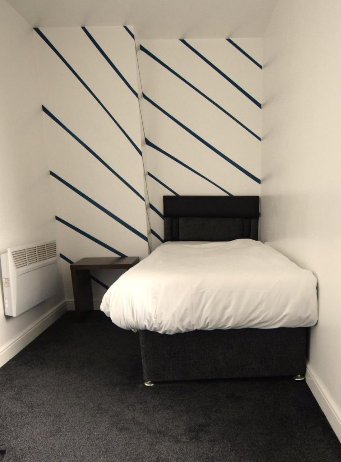 Oyo Victoria Apartments Мидълзбро Екстериор снимка
